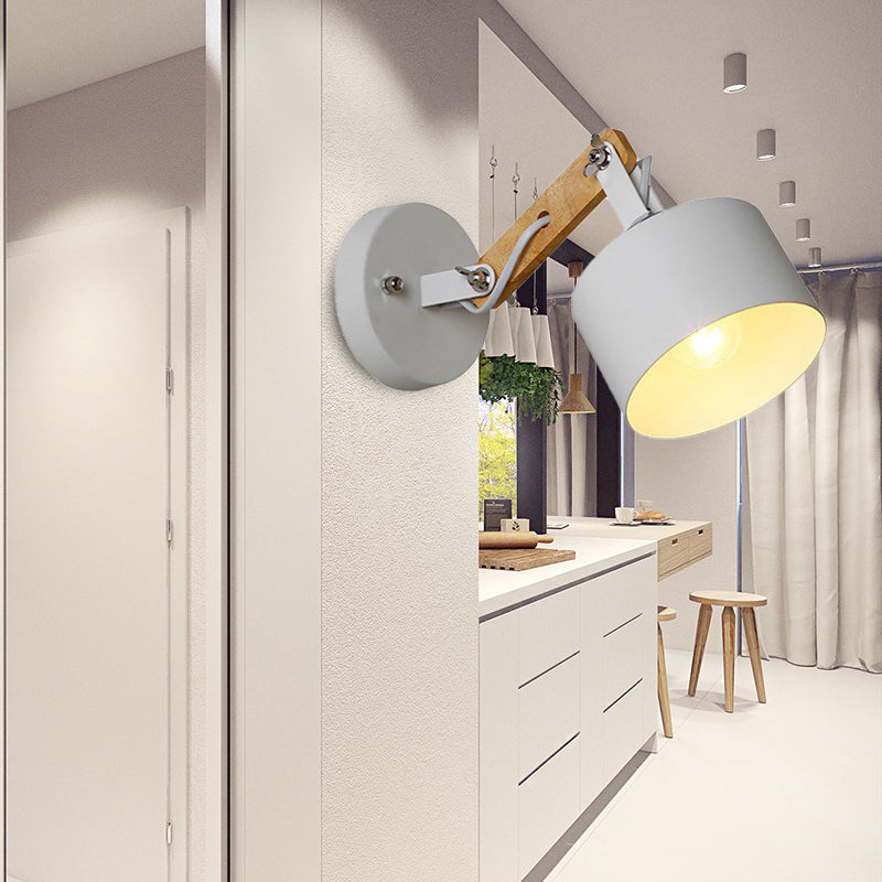 Spotlight Brilliance: Modern White Metal Wall Light For Any Space