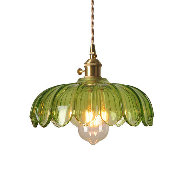 Retro Charm Meets Modern Functionality: The Green Glass Scalloped Pendant Light