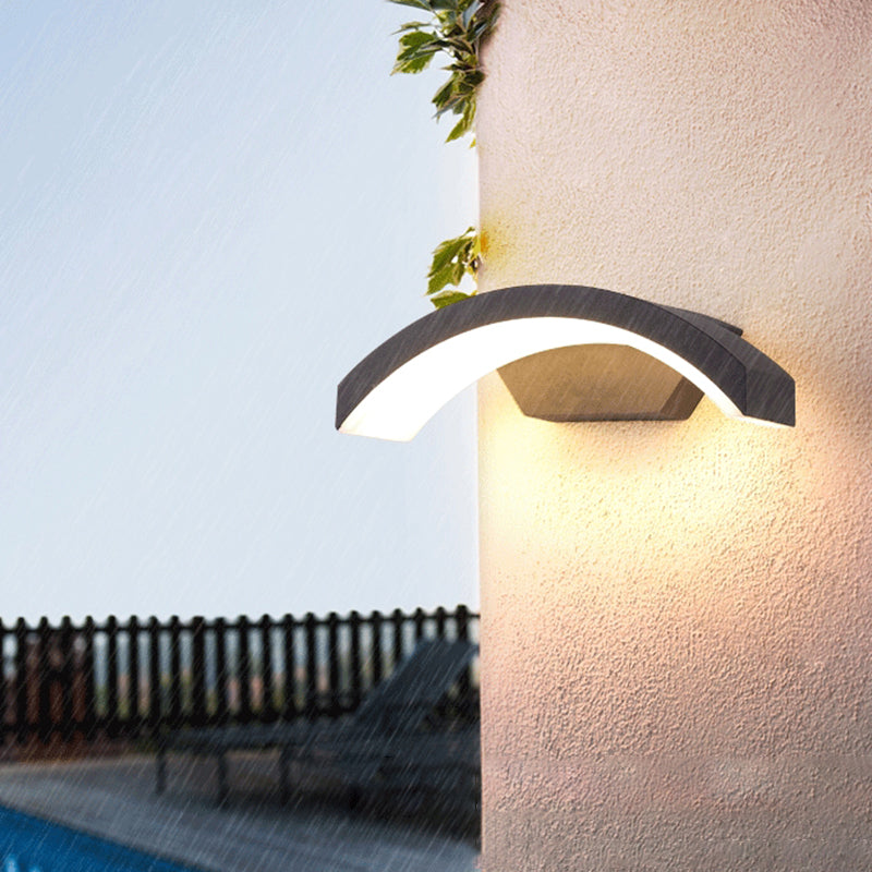 Enduring Glow: Modern Illumination For Your Courtyard Black / E