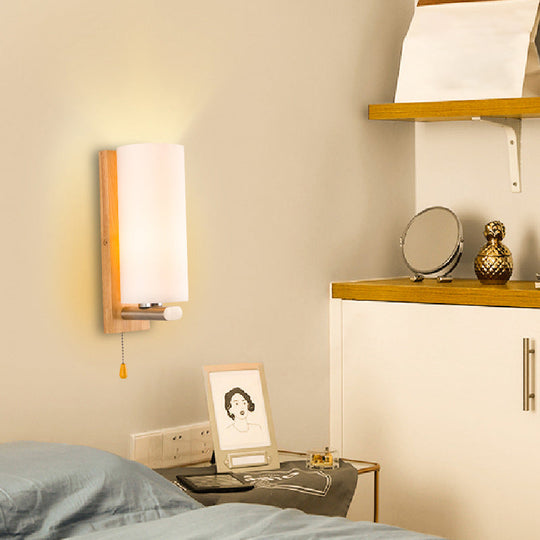 Clara’s Wall - Mounted Reading Light With Elegant Glass Shade