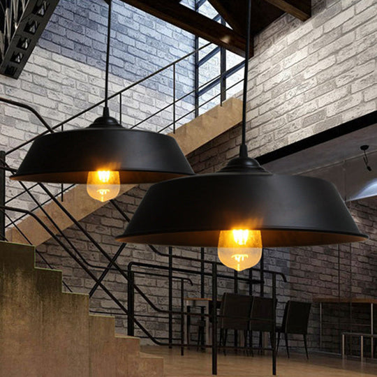 Modern Farmhouse Meets Industrial Chic: The Height Adjustable Black & White Pendant Lamp