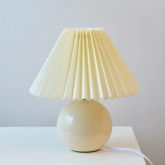 Vintage Pleated Table Lamp With Led E27 Tricolored Bulb - Charming Decorative Night Light For