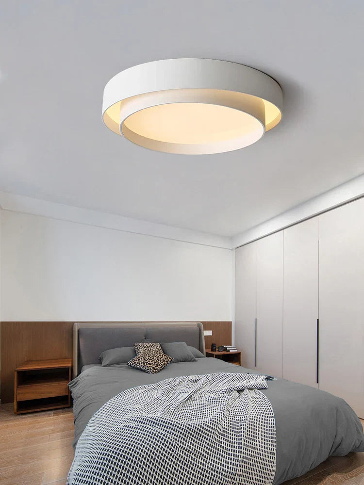 Nordic Minimalist Modern Ceiling Lamp - Designer Lighting For Stylish Living Rooms And Master