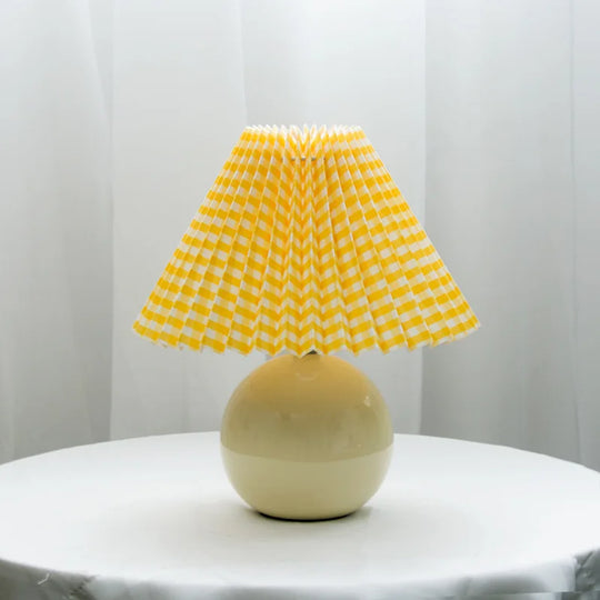 Vintage Pleated Table Lamp With Led E27 Tricolored Bulb - Charming Decorative Night Light For