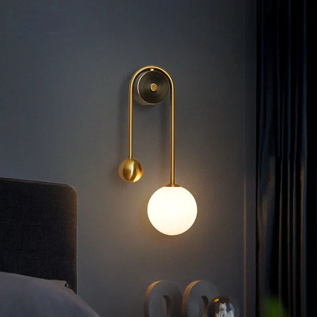 Elegant Modern Wall Lamp With Glass Ball Lampshade - Led Gold Luminaire Ideal For Home Decor Living